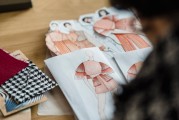 日系时尚新宠，JK制服小腿袜的校供魅力探索