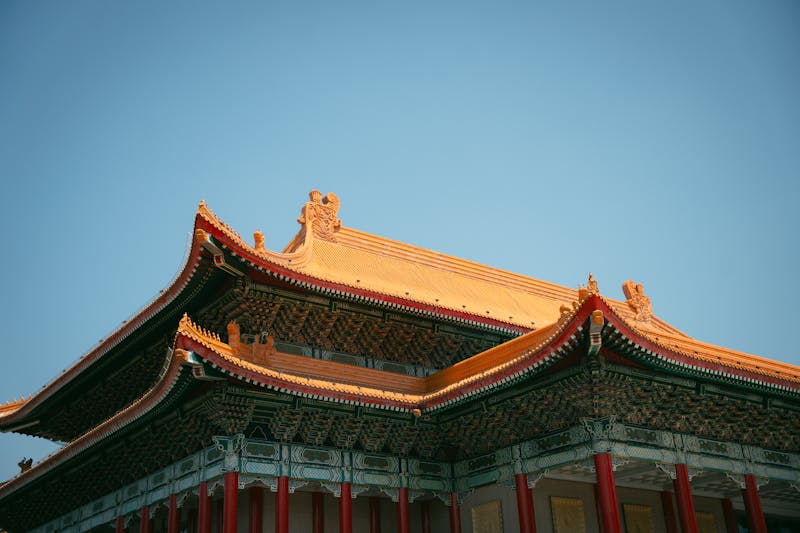 雪山圣境，尼泊尔安纳普尔那的徒步探险与信仰之旅
