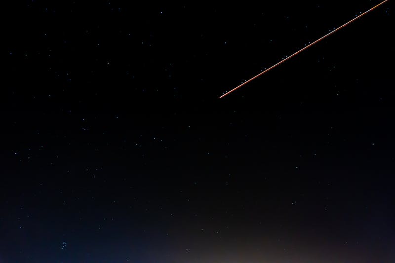 星座恋爱经济学，打造浪漫与理性的平衡之道