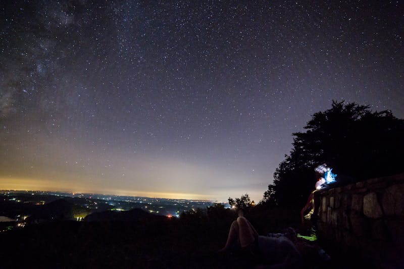 星座间的和谐共处，二婚家庭星座磨合与运势探索