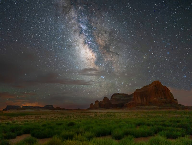 探索前世业力与星座运势，解锁宇宙奥秘的钥匙