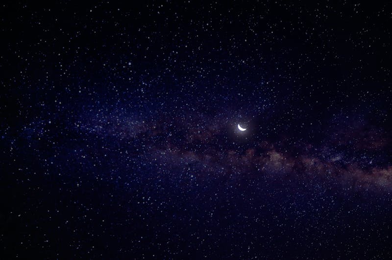 探索宇宙奥秘，双生火焰灵魂印记与星座运势的浪漫之旅