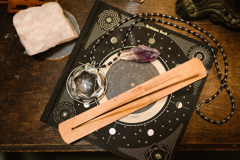 星座智慧导航，从恋爱脑到理性思考，解锁星座运势的真相与防骗秘籍
