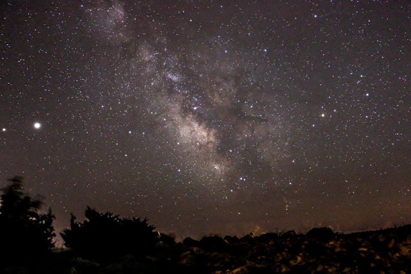 电子灵摆占卜体验，蓝牙操控与星座运势新解